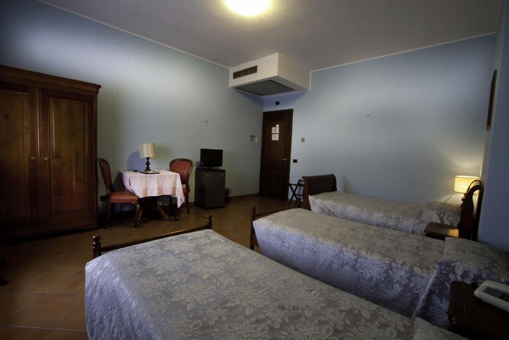 Hotel Nastro Azzurro Monguzzo Cameră foto